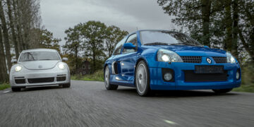 Renault Clio V6 vs Volkswagen Beetle RSi