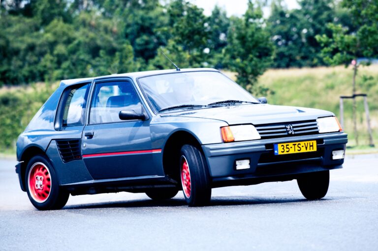 Peugeot 205 Turbo 16